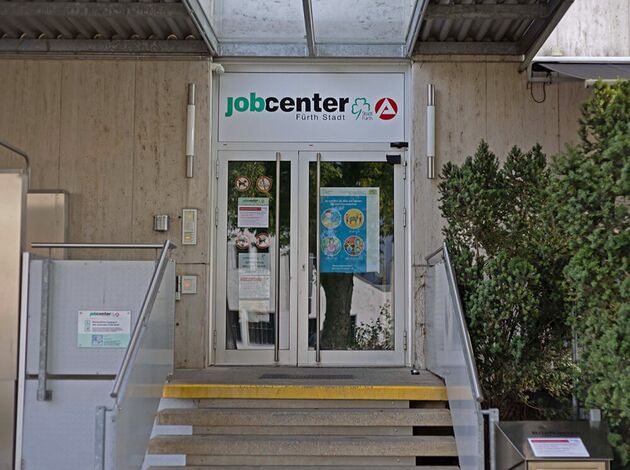 Eingang Jobcenter Fürth Stadt